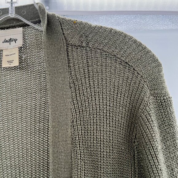 DayTrip Women's Distressed Knit Cardigan Open Front Long Sleeve Green Size Large - Picture 4 of 8